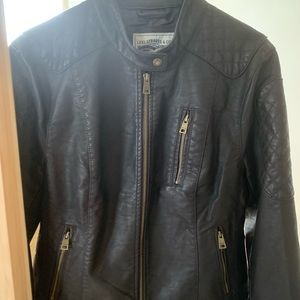 Levi’s Strauss & Co almost new condition vegan leather jacket 🧥